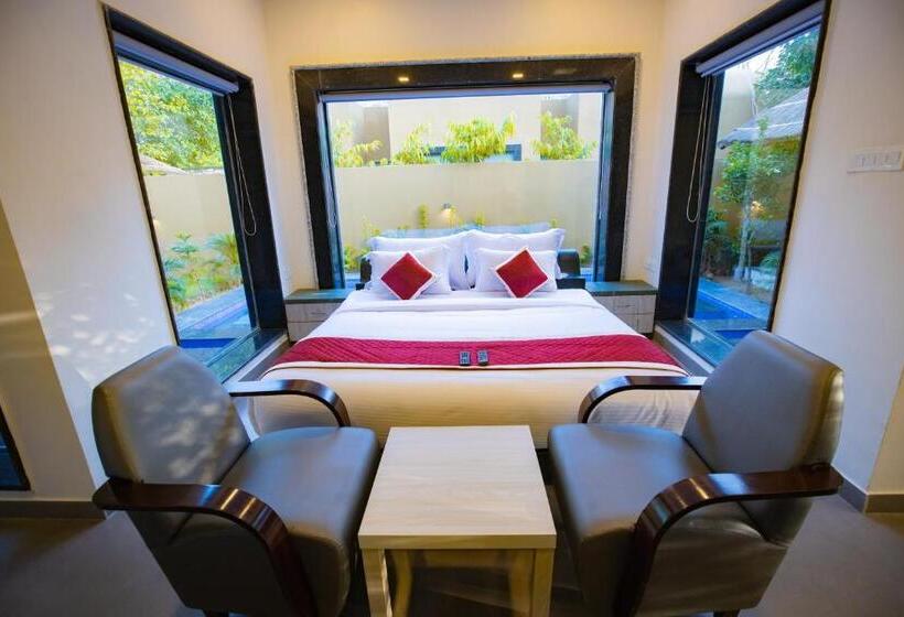 هتل Nature Village Resort