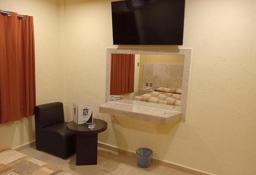 فندق Parador Del Rey