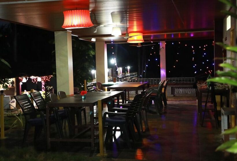 호텔 Phoenix Island Resort