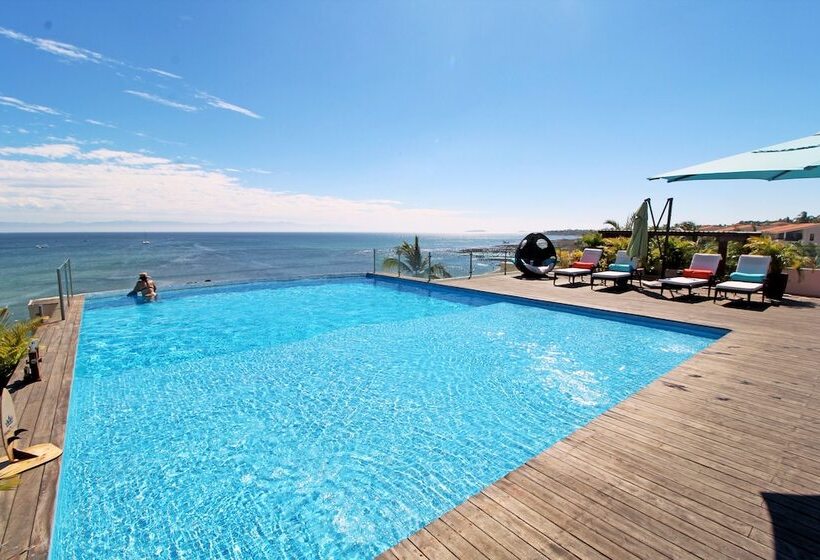 هتل Punta Mita Luxury Beachfront Condo