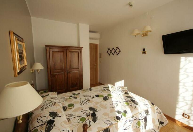 בית מלון כפרי Ristorante Da Politano