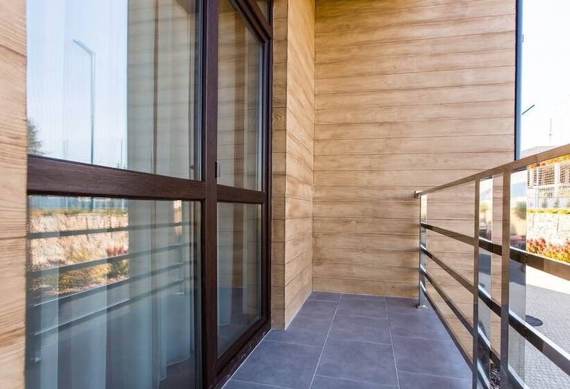 هتل Spa & Wellness Saint Charbel