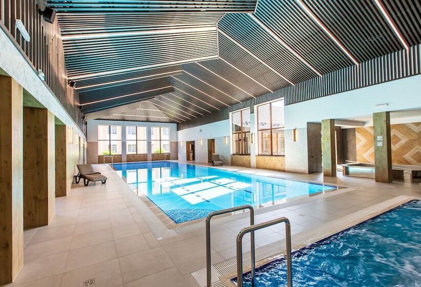 هتل Spa & Wellness Saint Charbel