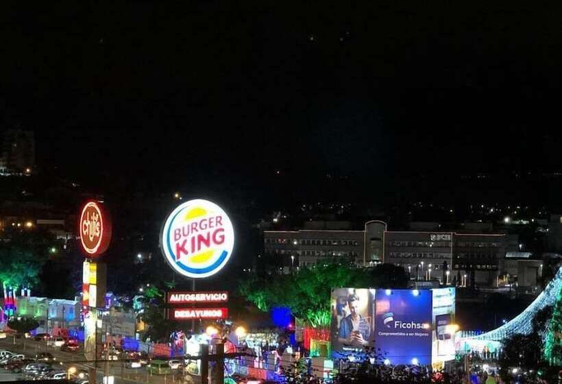 هتل Suites La Aurora