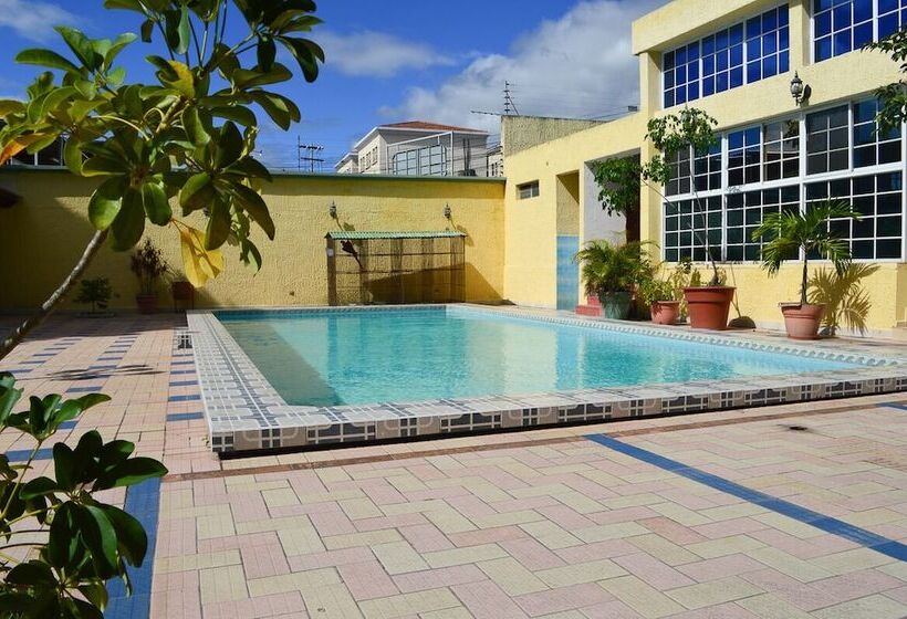 هتل Suites La Aurora