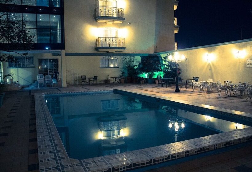 هتل Suites La Aurora