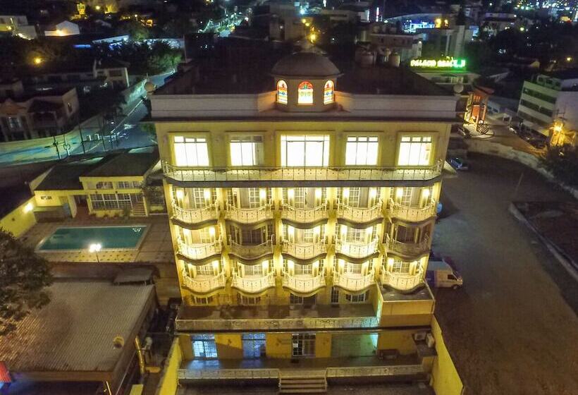 هتل Suites La Aurora