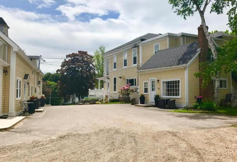 فندق Tattingstone Inn