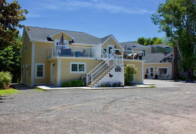 فندق Tattingstone Inn