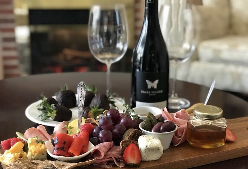 فندق Tattingstone Inn