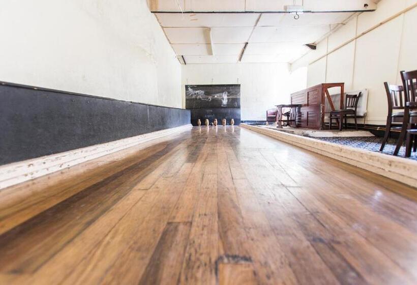 בית מלון כפרי The Swan