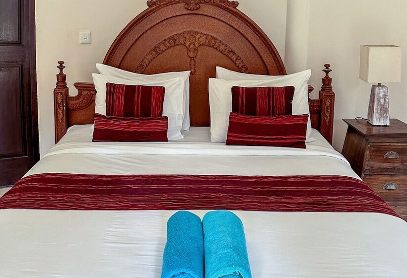 בית מלון כפרי The Village Of Angels