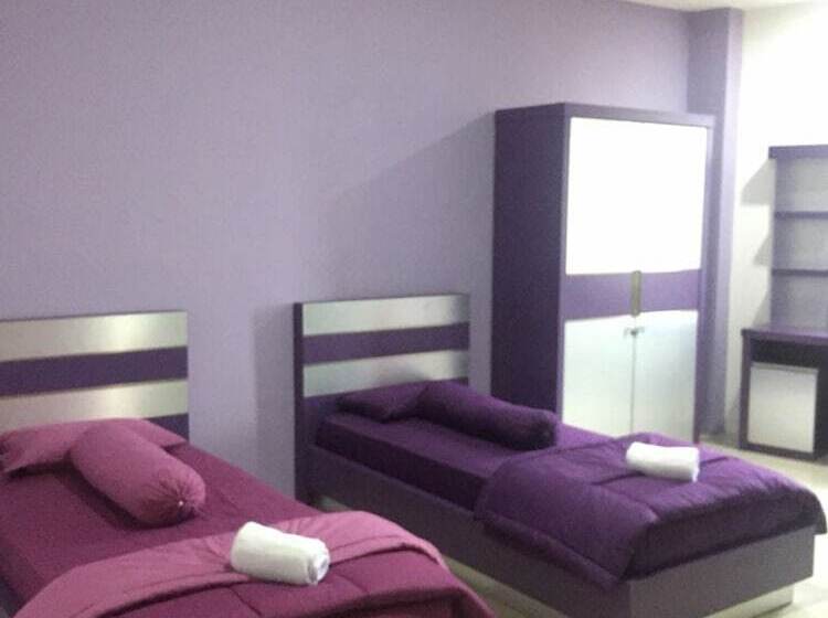 ホテル Ungu Pas Kangen Bekasi