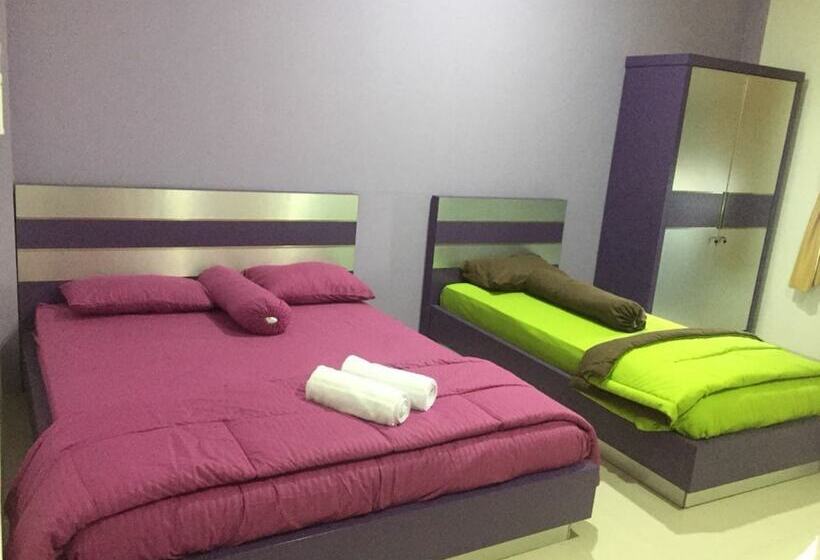 ホテル Ungu Pas Kangen Bekasi