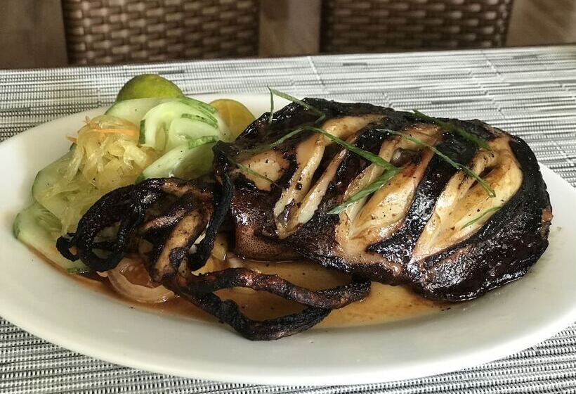 בית מלון כפרי Villa Mj Maristela Beach Resort