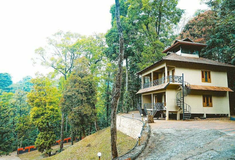 ホテル Vythiri Wild Forest Resort