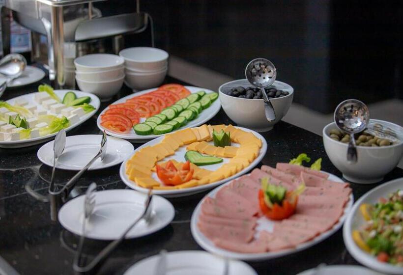 בית מלון כפרי Y Platinum