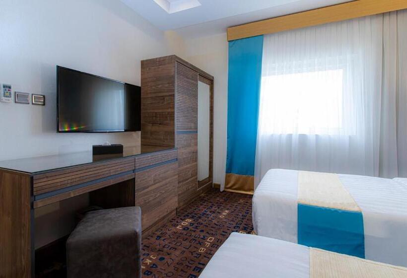 בית מלון כפרי Y Platinum