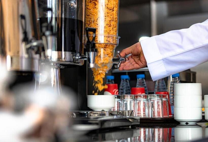 בית מלון כפרי Y Platinum