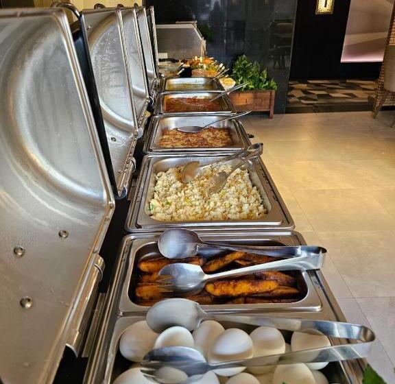 בית מלון כפרי Y Platinum