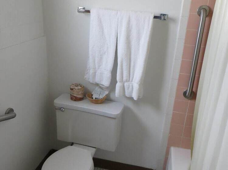 فندق على الطريق Holiday Lodge