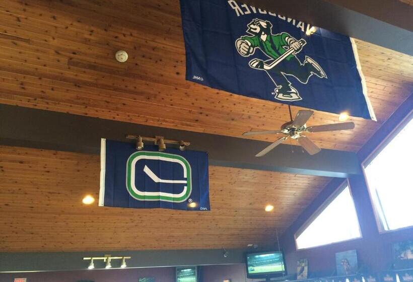 汽车旅馆 Island West Resort