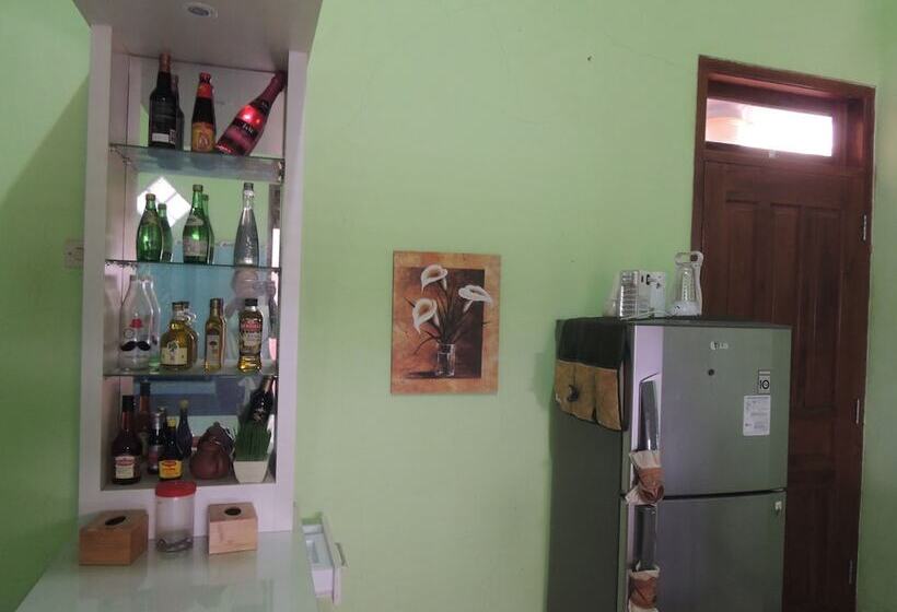 膳宿费 Avicenna 2 Guesthouse