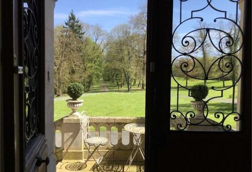 بنسيون Château De Saint Bohaire