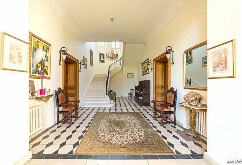 بنسيون Château De Saint Bohaire