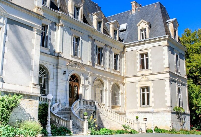 بنسيون Château De Saint Bohaire