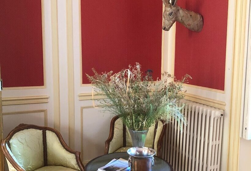 بنسيون Château De Saint Bohaire