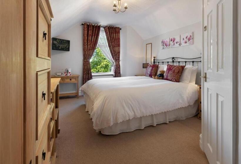 بنسيون Beechwood