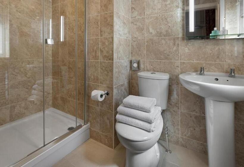 بنسيون Beechwood