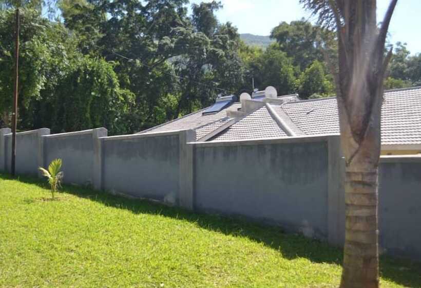 Пансион Eastern Highlands Retreat