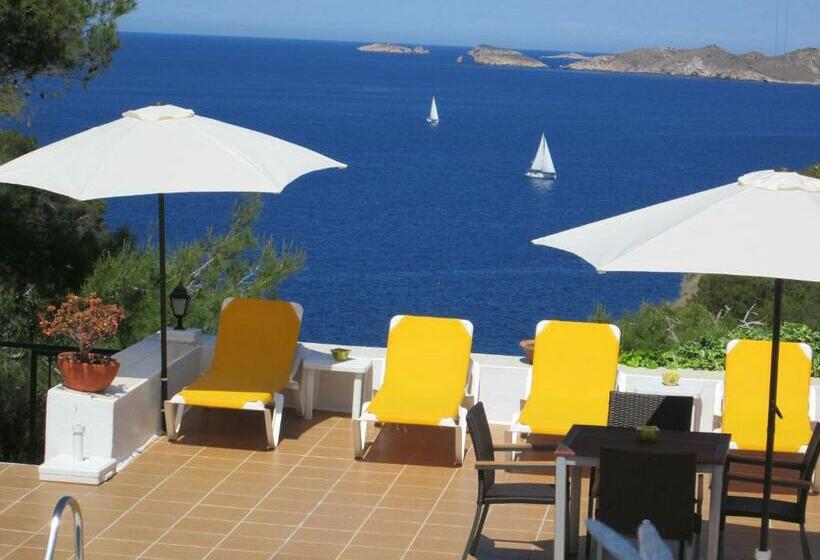 פנסיון Hostal Cala Moli