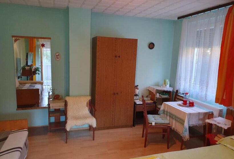 Пансион Pereszlényi Vendégház