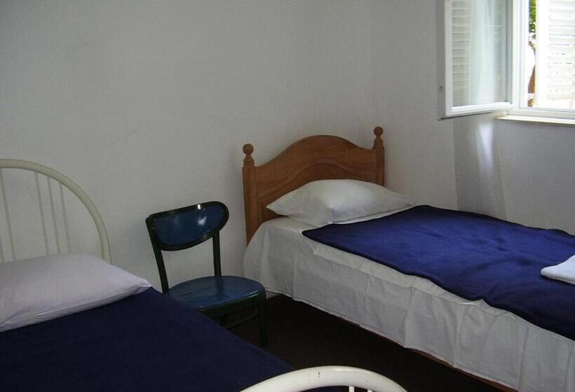 Пансион Soline Accommodation