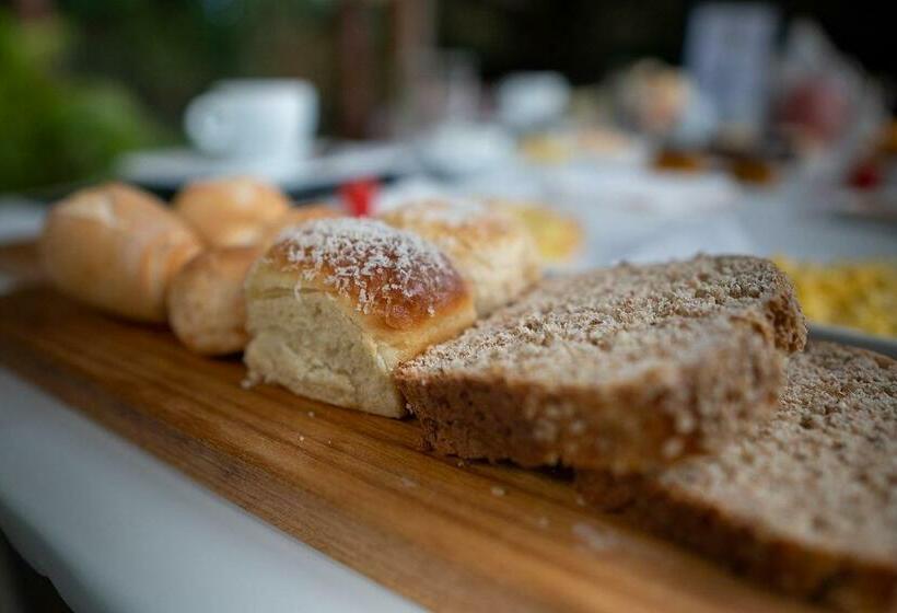 ペンション Trancoso Pousada