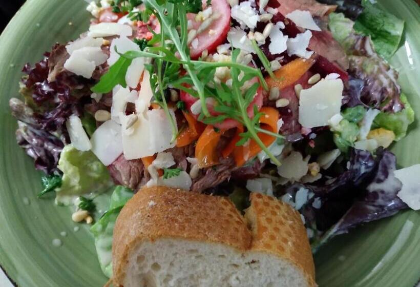 بنسيون Weinstube Bycastors