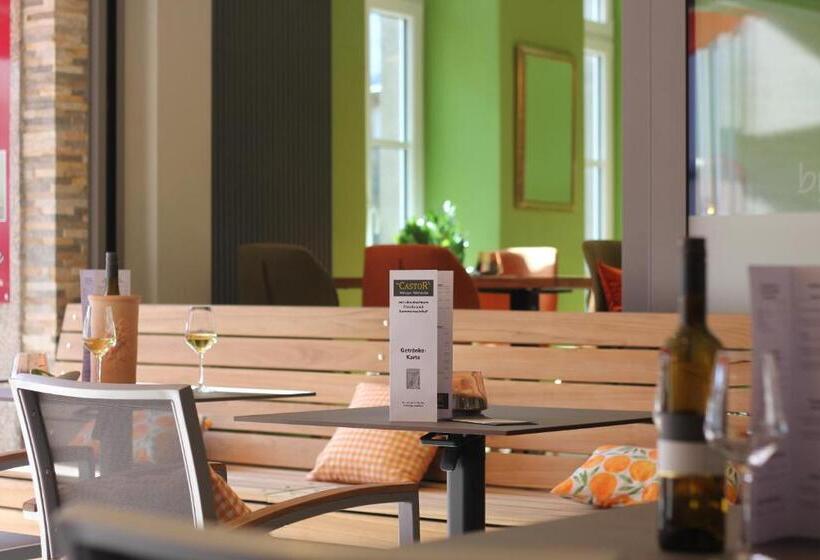 بنسيون Weinstube Bycastors