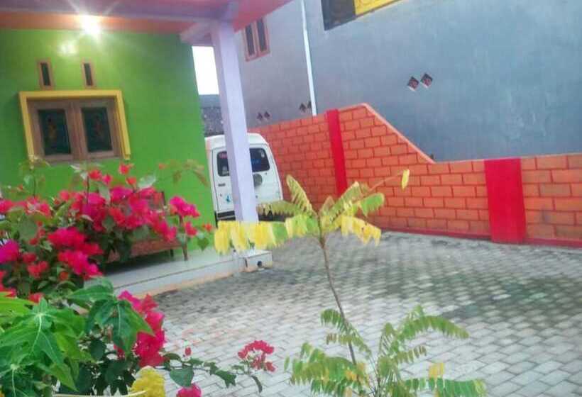 פנסיון Yunior Guesthouse