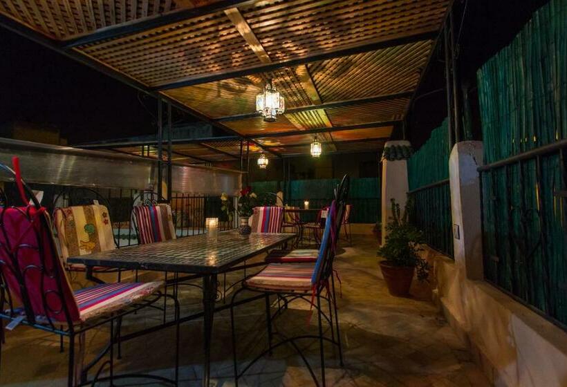 ریاض Casa Aya Medina