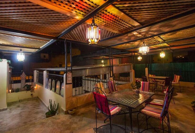 ریاض Casa Aya Medina