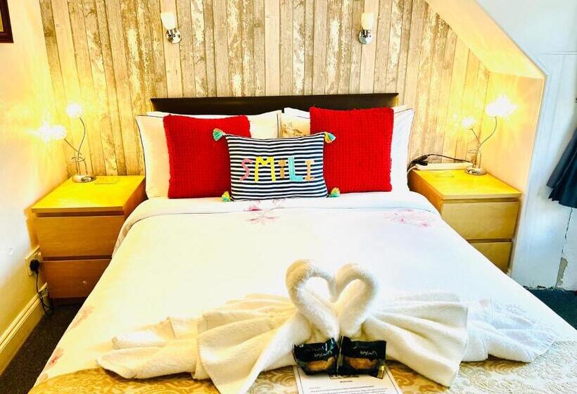 Rowantreebank Bed And Breakfast