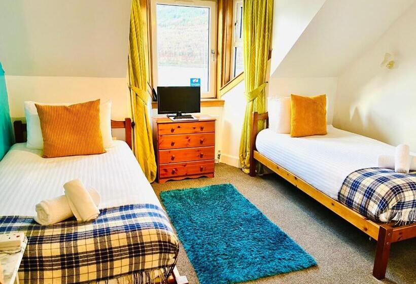 Rowantreebank Bed And Breakfast