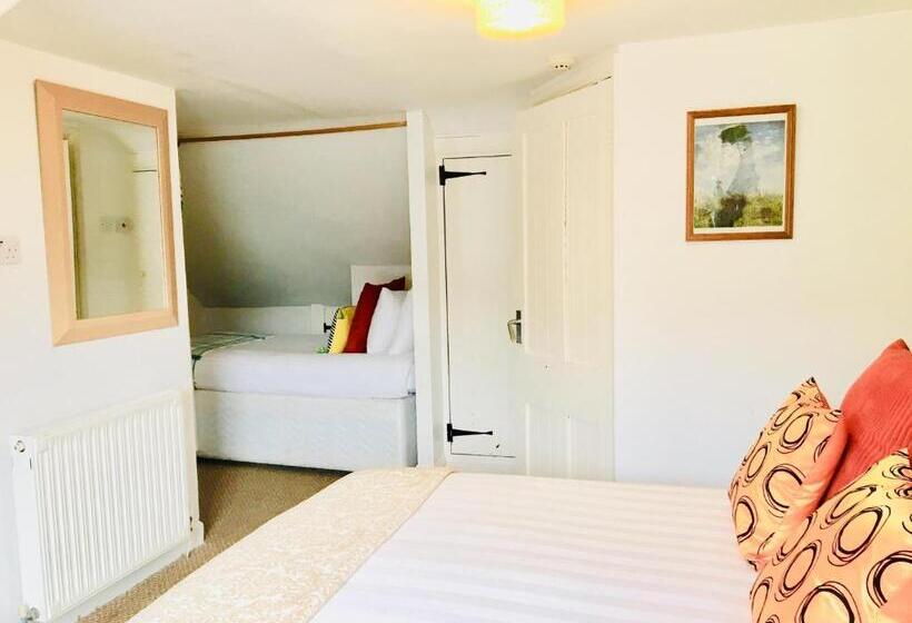 Rowantreebank Bed And Breakfast