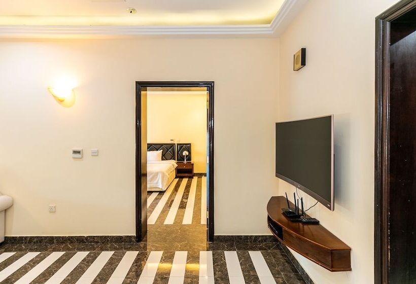 Royal Mirage Hotel And Apartments