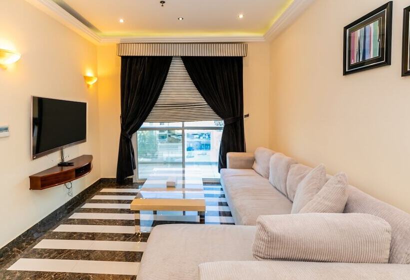 Royal Mirage Hotel And Apartments