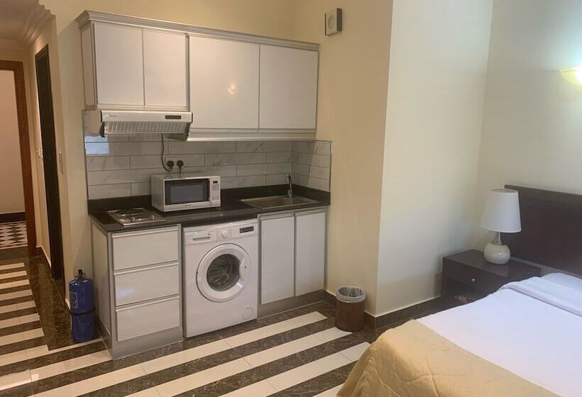 Royal Mirage Hotel And Apartments