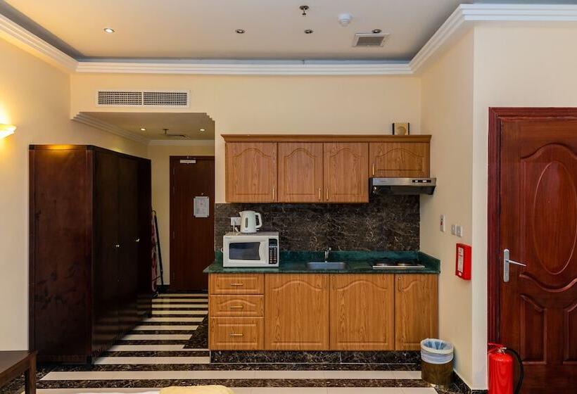 Royal Mirage Hotel And Apartments